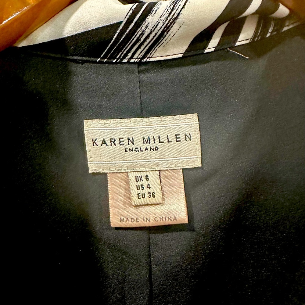 GORGEOUS PROFESSIONAL DRESS - Picture 3 of 3